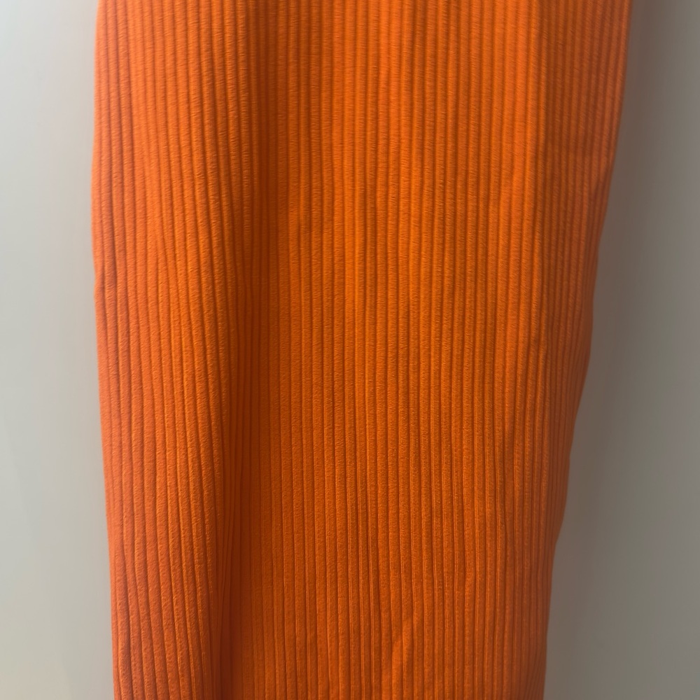 Bec + Bridge Ula MIDI dress in Chili - Picture 5 of 9